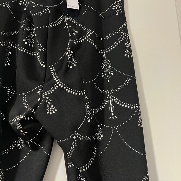 White House Black Market Silver Foil Chandelier Runway Leggings - NWT - Picture 2 of 4